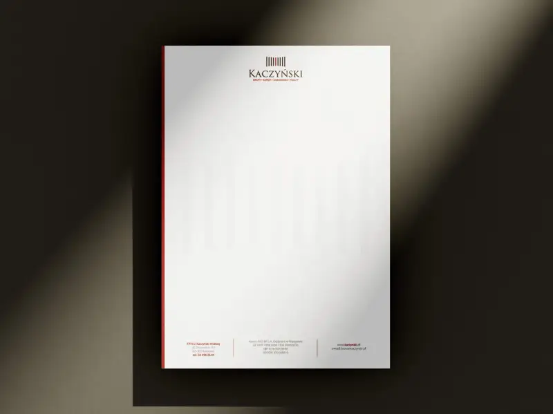 Elegancki papier firmowy z logo KACZYŃSKI. Różne rodzaje papieru mogą być użyte do druku, od gładkich po strukturalne.